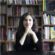 Profesora remota área Pensamiento y cultura